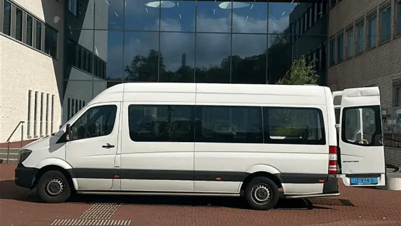 Rolstoelbus voor vervoer vanuit Schiedam